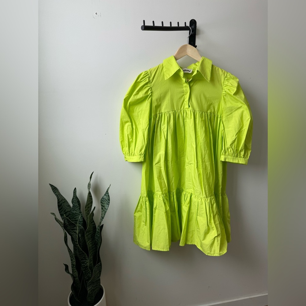 Avavav Women's Green Dress